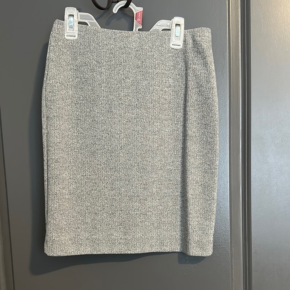 Classic Gray Tweed Pull On Pencil Skirt - Women's
